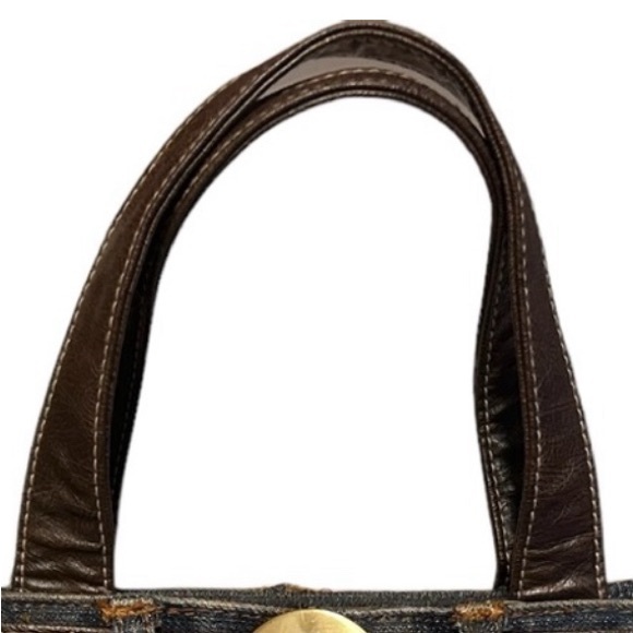 Super cute upcycled jeans made into a purse.  Vegan leather belt/handles - Picture 5 of 6